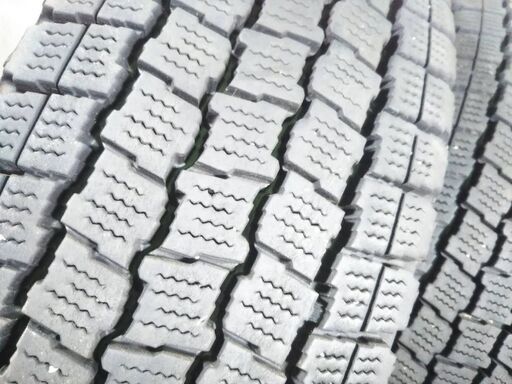 冬 200 ハイエース 200系【富山】キャラバン 195/80R15 LT  