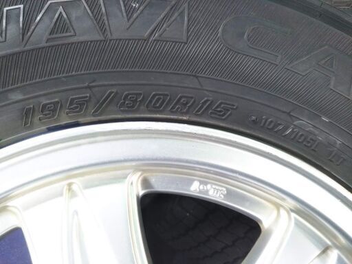 冬 200 ハイエース 200系【富山】キャラバン 195/80R15 LT  
