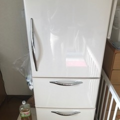 冷蔵庫　2012年製　265L