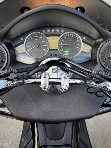 【決まりました】フォルツァ250 走行距離4506キロ MF10 新品バッテリー装置してお譲りします！ 決まりました】フォルツァ250 走行距離4506キロ MF10 新品バッテリー