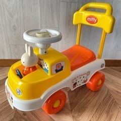 ミッフィーフレンドカー 足けり乗用玩具 押し車 子供用【受け渡し...