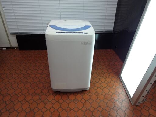 ID 962317　洗濯機シャープ5.5Kg　２０１５年製　ES-GE55P　日焼け、キズ