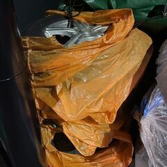 [新品同様]ブリヂストン スタッドレス VRX4本　205/65R15  ノア・ヴォクシー　BRIDGESTONE