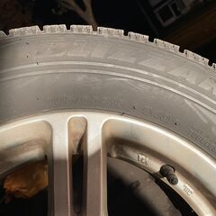 [新品同様]ブリヂストン スタッドレス VRX4本　205/65R15  ノア・ヴォクシー　BRIDGESTONE