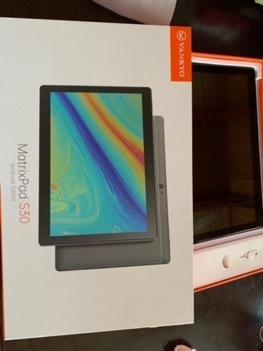 10インチ　タブレット中古