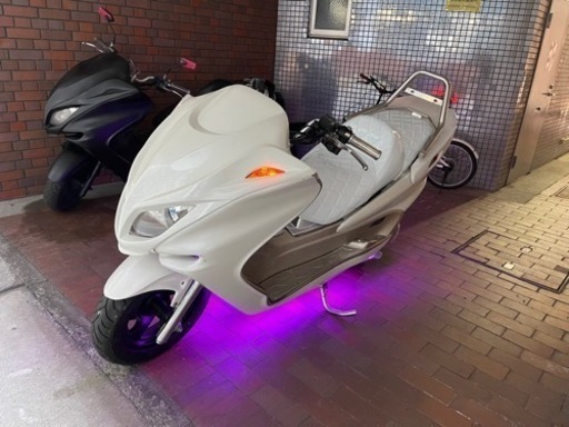 【YAMAHAマジェスティーc】 LEDカスタム　希少シャンパンゴールドホワイト