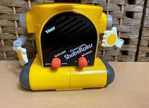 4月10日販売開始]TOMY ShabeRoku ロボットラジオ - メルカリ