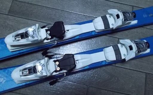 VOLKL Essenza 齎す 145スキー板 ビィンディング ストック付き