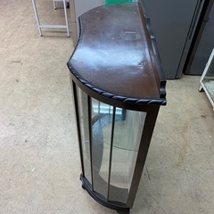 猫足アンティーク飾り棚