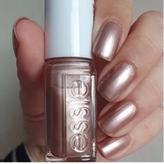 【ネット決済・配送可】Essie 648番　Buy me a C...