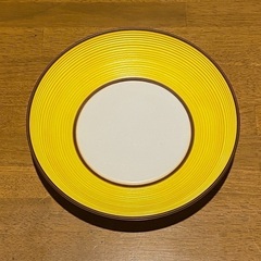 黄色の可愛いお皿