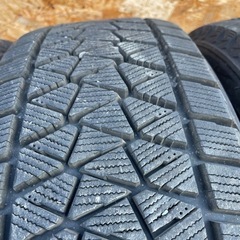 ほぼ新品　BRIDGESTONE DM-V2 225/60R17 スタッドレス  タイヤ　2018年製