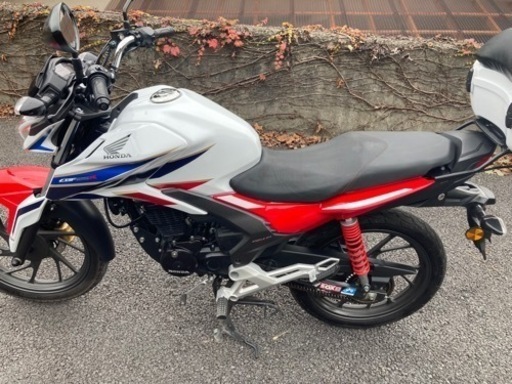 cbf125rリアボックス付き
