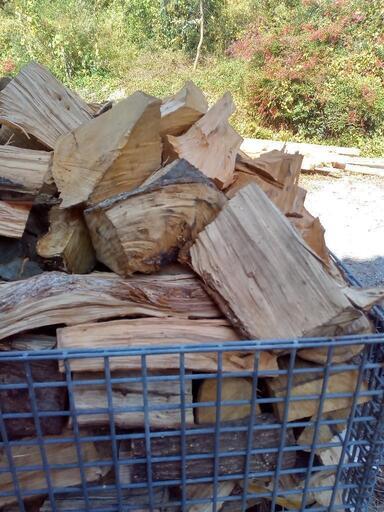 ○完売御礼○規格外 コロ 薪 未乾燥 広葉樹ミックス まとめ売りのみ