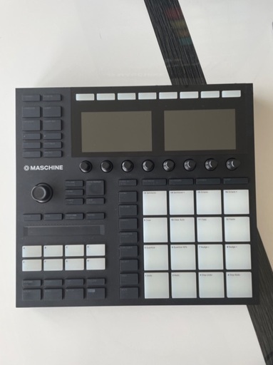 コンパクトで使いやすいMASCHINE MIKROに新たなモデルが誕生