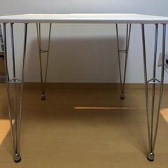 【ネット決済】テーブルと椅子×2のセット