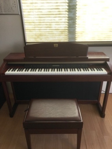 電子ピアノ　【商談中】clavinova CLP-170 いす付き