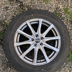 スタッドレスタイヤ　ホイール付き　225 60R 17 99Q