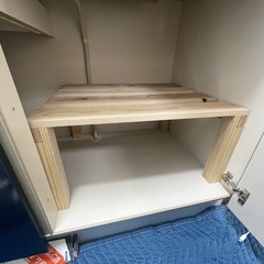 流し台の下の収納スペースに棚（置き台）を作る（DIYレベル）