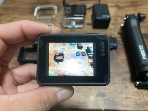 (取引先確定)GOPRO hero 5 black 美品！メモリカード付