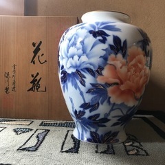 ④有田焼の花瓶