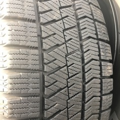 スタッドレスタイヤ　215/60/16 鉄ホイール付き