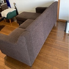 三人掛けコーナーソファ　布張り仕様　茶系　美品