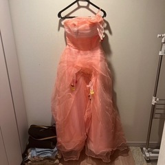 コーラルピンク　ドレス