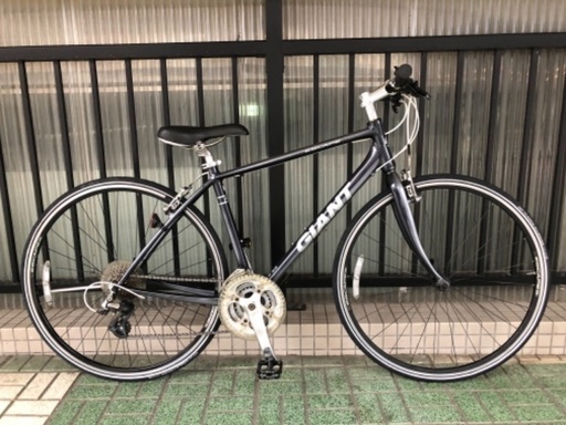 クロスバイク GIANT Escape R3。