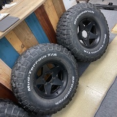 【中古】BFG マッド 285/75R16 と 8J16±0 4本セット