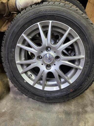 商談中　スタッドレスタイヤ　goodyear ice navi ZEA175/65 R14　４本