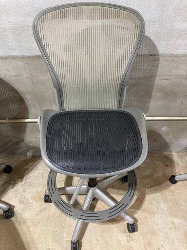 アーロンチェア スツール Bサイズ　ミネラル色 カウンター高さ Herman Miller Aeron Stool