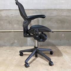 Herman Miller Aeron ハーマンミラー アーロンチェア Bサイズ グラファイト色