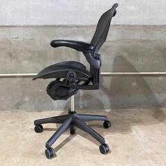 Herman Miller Aeron ハーマンミラー アーロンチェア Bサイズ グラファイト色