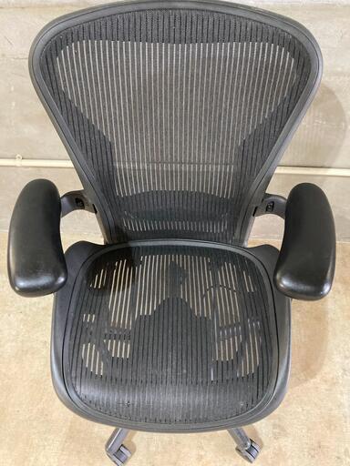 Herman Miller Aeron ハーマンミラー アーロンチェア Bサイズ グラファイト色