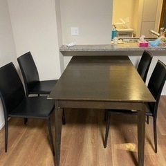 【ネット決済】テーブルと椅子