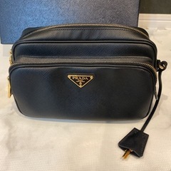 PRADA サフィアーノ　ショルダー