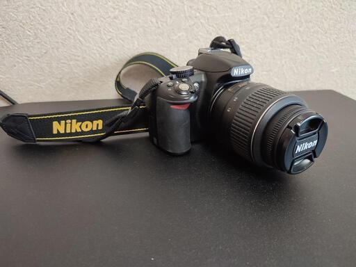 Nikonミラーレスカメラ D3100 望遠ズーム 標準ズーム レンズキット