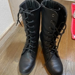 【ネット決済】黒のブーツ　ヒール6㎝くらい　24.5㎝