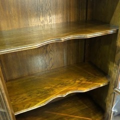 美品　アンティーク調木製ガラスキャビネット飾り棚食器棚本棚をお安くお譲りいたします！