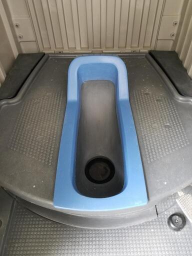 仮設トイレ3