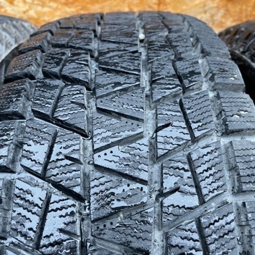バリ山 BRIDGESTONE DM-V1 245/70R16 スタッドレス タイヤ 2013年製 - 車のパーツ