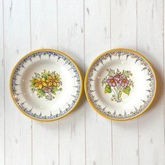 【ネット決済・配送可】スペイン製　絵皿　2枚セット　花柄
