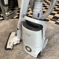 【リサイクルサービス八光　田上店　】パナソニック Panasonic MC-JP500G-W [Jコンセプト 掃除機 紙パック式 ホワイト]