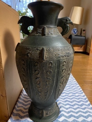 青銅製　壺