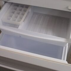 ■2018年製■SHARP ノンフロン冷凍冷蔵庫　SJ-D14D-S■137L（管理番号52702）