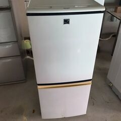 シャープノンフロン冷凍冷蔵庫　SJ-14E7-KB　値下げしました。