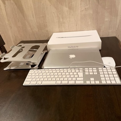 MacBook Air6点セット❣️充電回数22 充放電回数560回と多めな