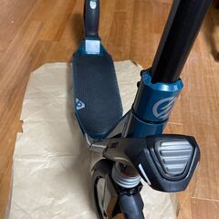 デカトロン　オクセロ　Town 9　キックボード