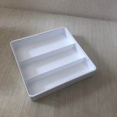 ニトリ　伸び縮みトレイ【美品】